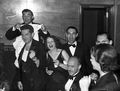 251494