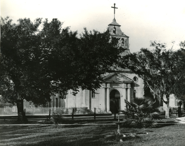 Old Spanish cathedral and plaza in St. Augustine, Florida.
