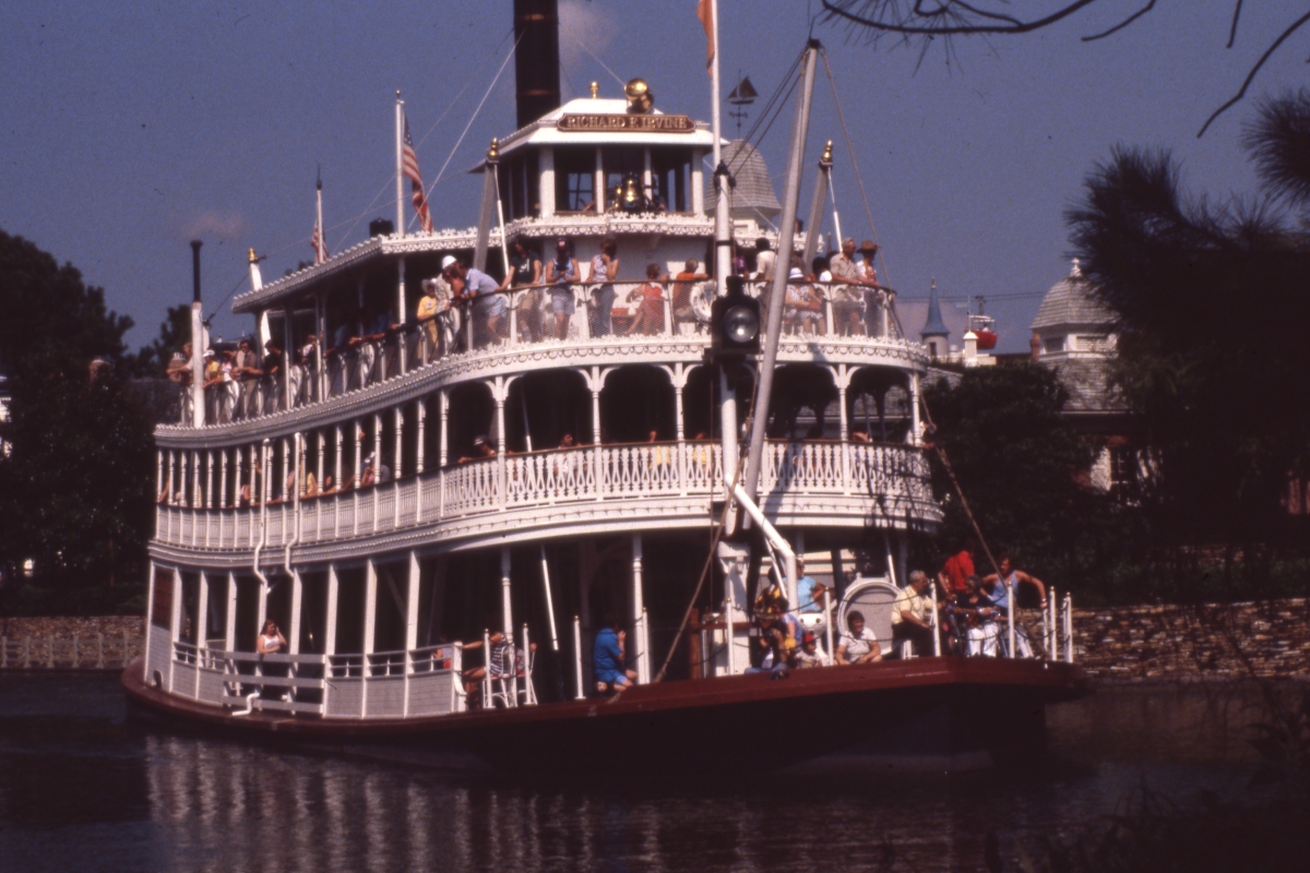 Paddle-wheel steamboat - Walt Disney World, Florida
