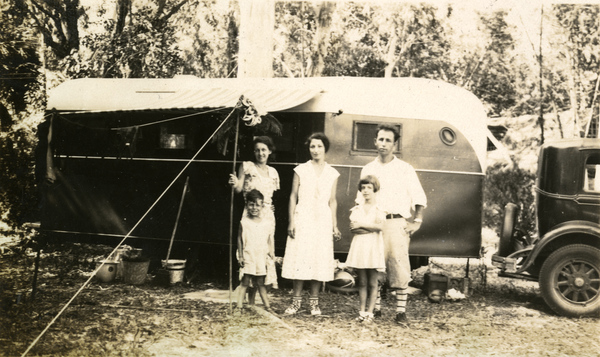 Unidentified Koreshan Unity family camping.