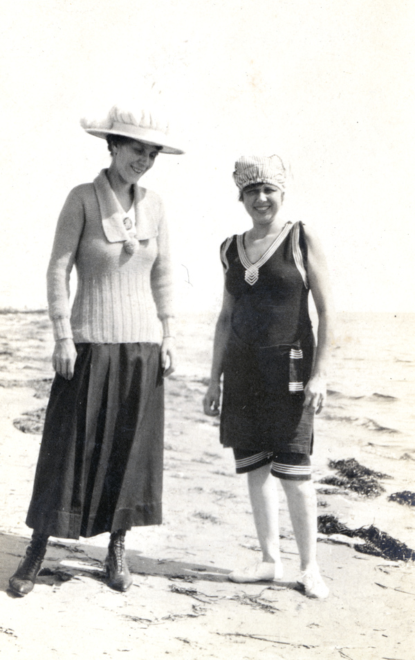 Portrait of Koreshan Imogene Bubbett Rahn, left, with her friend Mrs. E.B. Kelley.