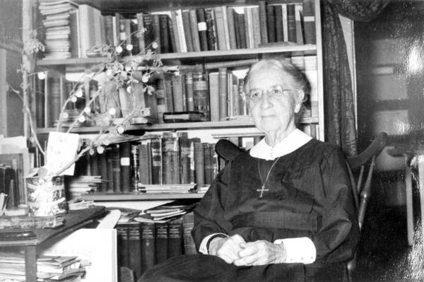 Deaconess Bedell at the mission.