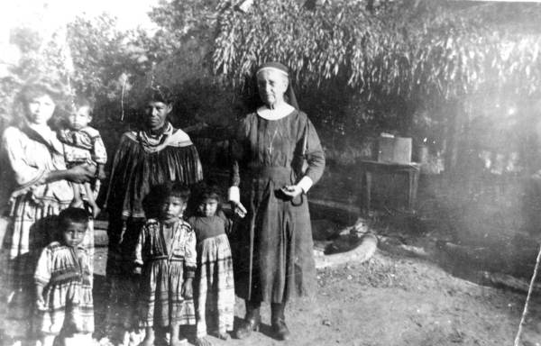 Deaconess Bedell and Mikasuki Indians