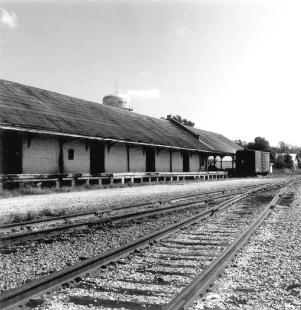 Tracks down by the railway station - Live Oak, Florida