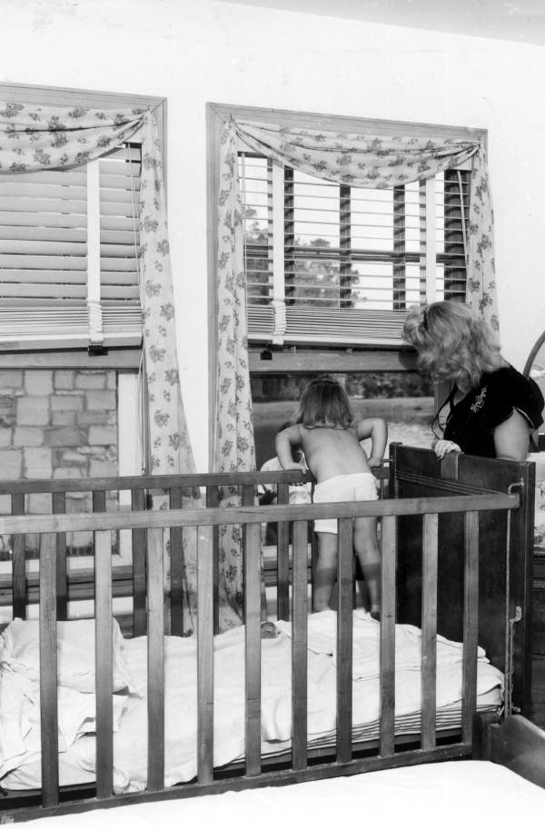 Carolyn and her mother prepares for the child's first picnic - Wakulla Springs, Florida