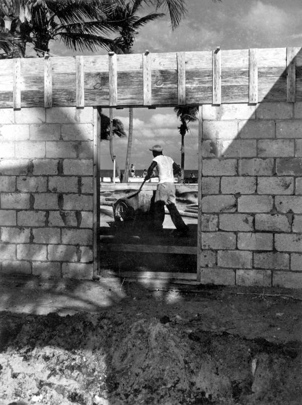 New building going up near ocean front - Delray Beach, Florida
