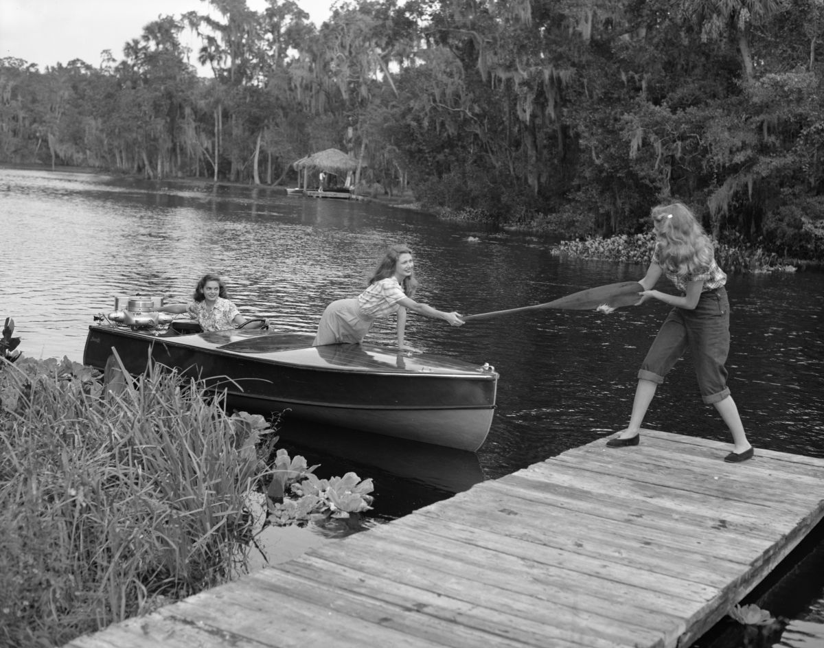 Dunphy speed boat at Homosassa Springs.