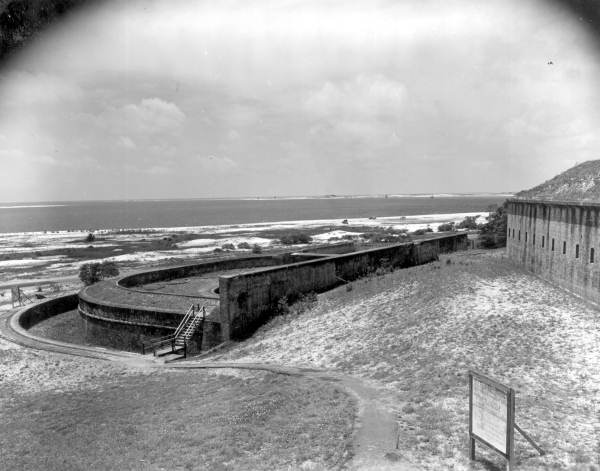 Seaward view of the water battery below Fort San Carlos de Barrancas.