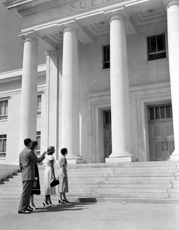 Charles Hays conducting tour of Supreme Court building - Tallahassee, Florida