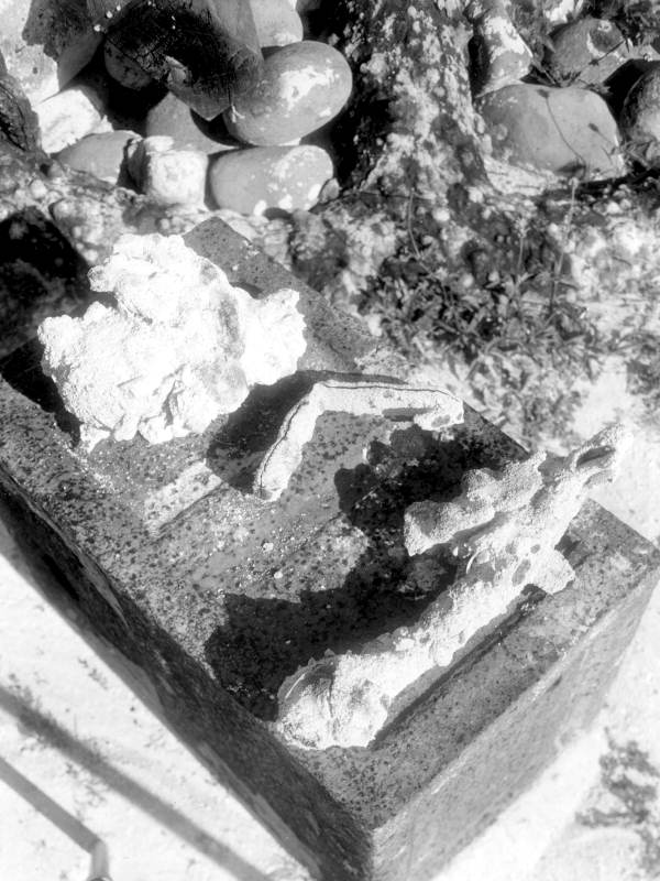 Coral encrusted objectes on display at McKee's Museum of Sunken Treasure - Plantation Key, Florida