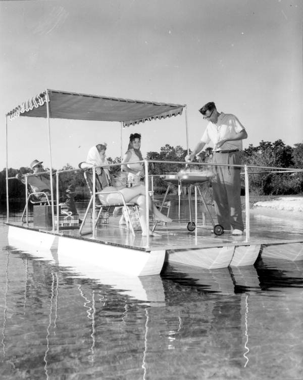 Picnicking on a boat - Weeki Wachee Springs, Florida
