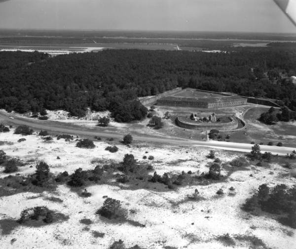 Aerial view of Fort Barrancas and San Carlos de Barrancas.