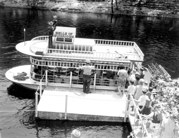 Paddle steamer "Belle of Suwannee" at the Florida Folk Festival - White Springs, Florida