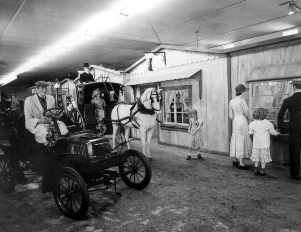 Displays of objects at the Early American Museum - Silver Springs, Florida