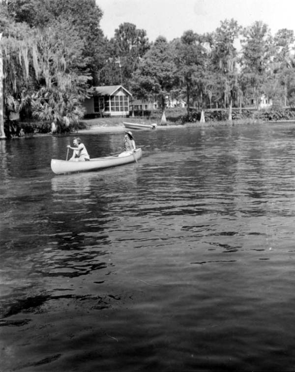 People canoeing - Rainbow Springs, Florida