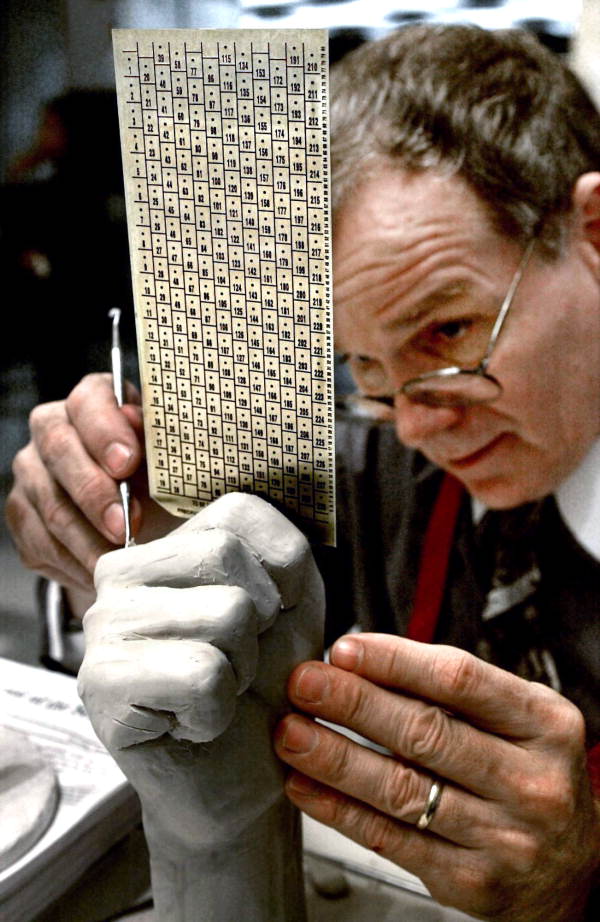 Artist Michael D. Jernigan making "Casting the Ballot" after the contested 2000 presidential election