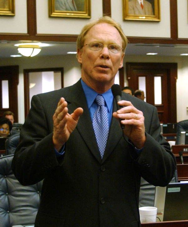 Rep. David Mealor, R-Lake Mary, comments on the House floor in support of a measure April 22nd during the 2004 Legislature..
