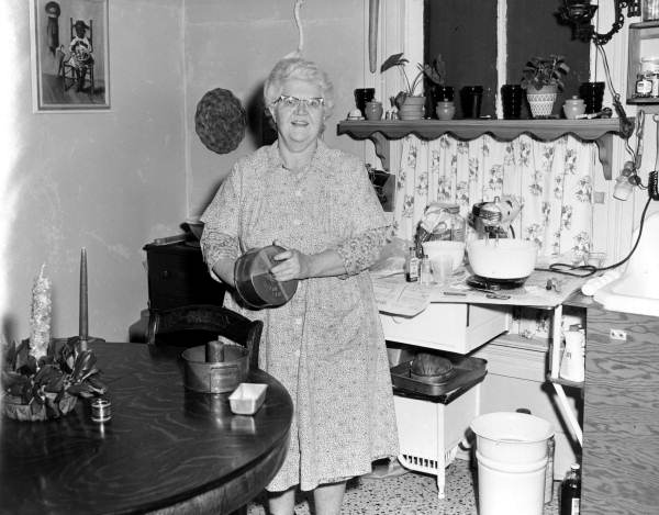 Storyteller Thelma Boltin baking in the kitchen.