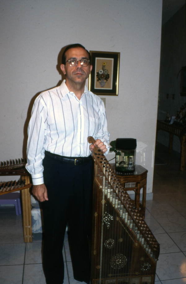 Portrait of Syrian kanoun player Elias Kilzi in Miami, Florida.