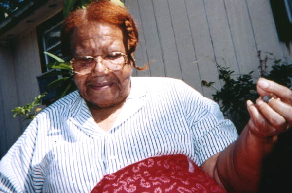 Portrait of quiltmaker Mrs. Winstead in Eatonville, Florida.