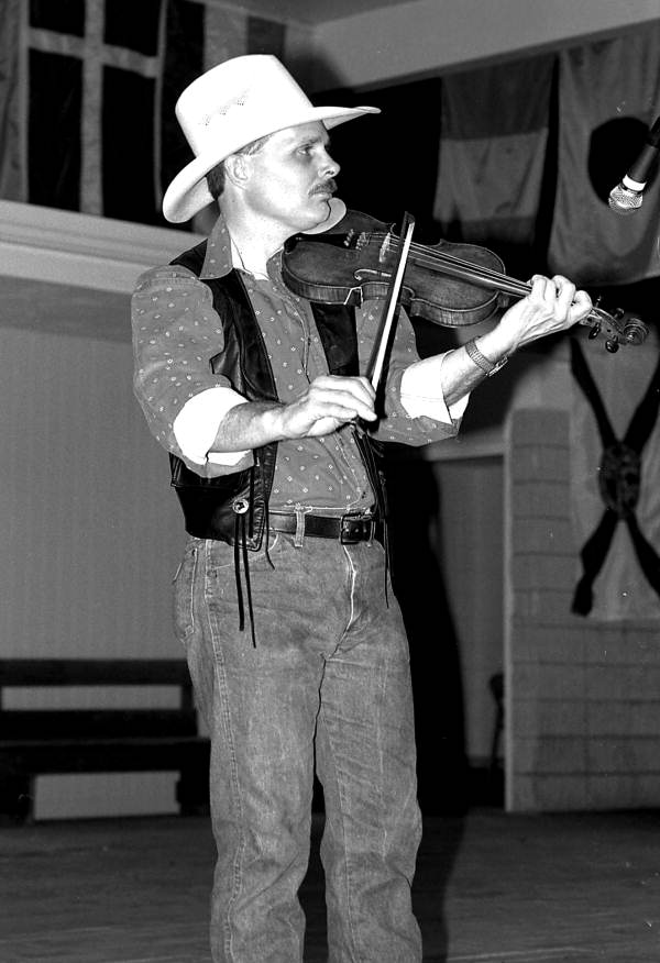 Wayne Martin playing the fiddle at the Florida Folk Festival- White Springs, Florida