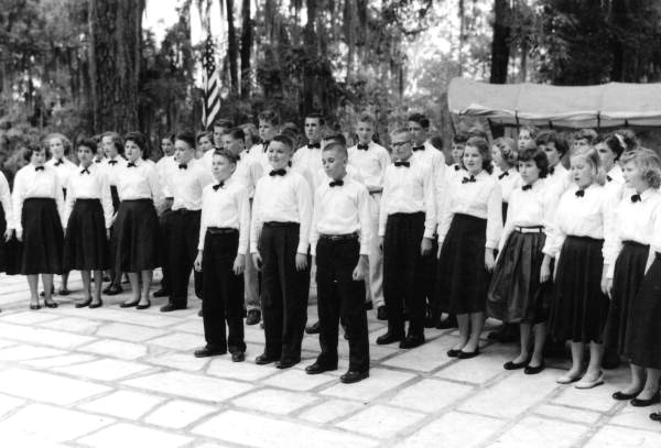 Wacona Junior High School chorus of Waycross,Georgia, performing- White Springs, Florida
