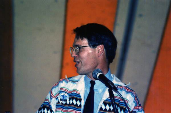 Ormond Loomis speaks at the Florida Folk Heritage Awards - White Springs, Florida .