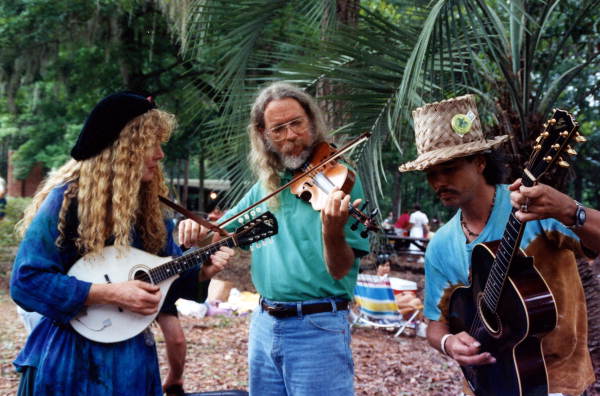 Liz Pennock, Elan Chalford and VGO at the Florida Folk Festival - White Springs, Florida .