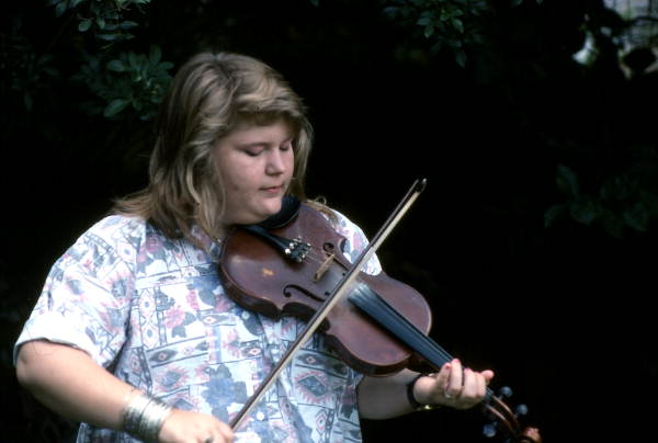 Amy Cox playing the fiddle- Fort Lauderdale, Florida.