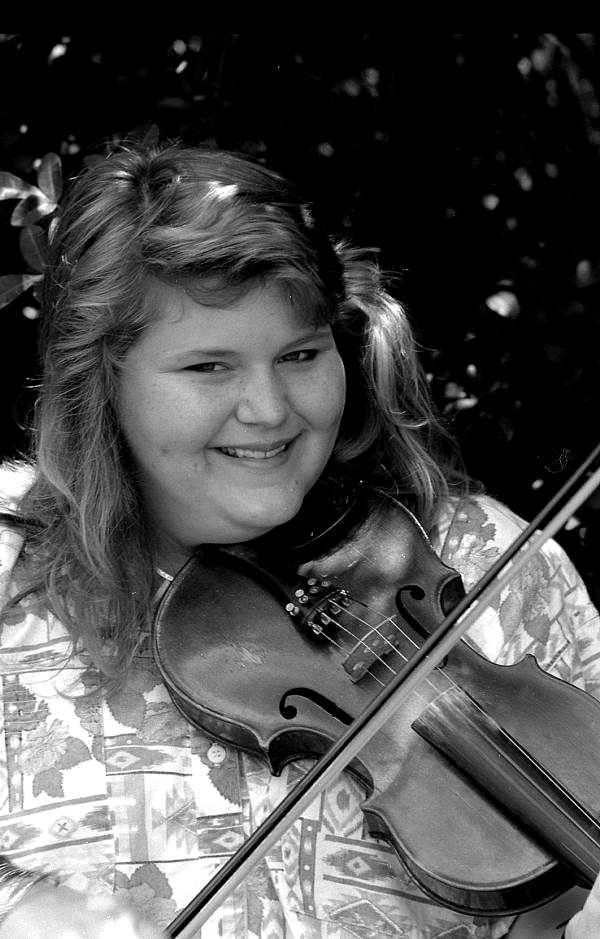 Fiddler Amy Cox- Miami, Florida.