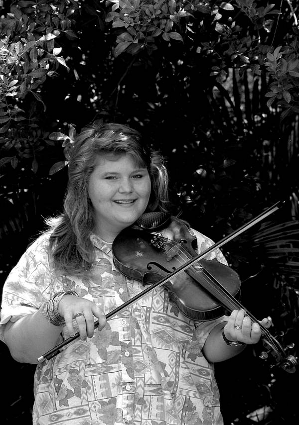 Fiddler Amy Cox- Miami, Florida.
