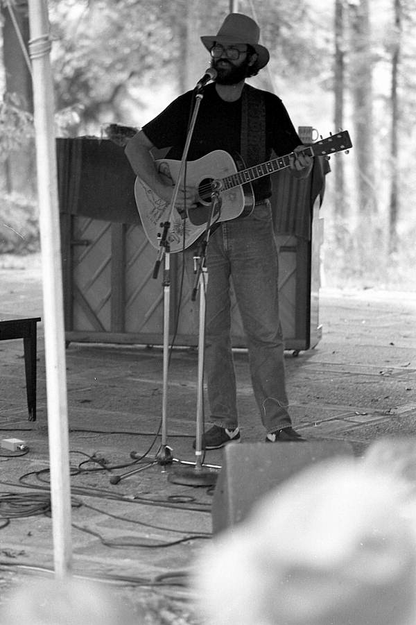 Martin Crutchfield performing at the 1987 Florida Folk Festival - White Springs, Florida