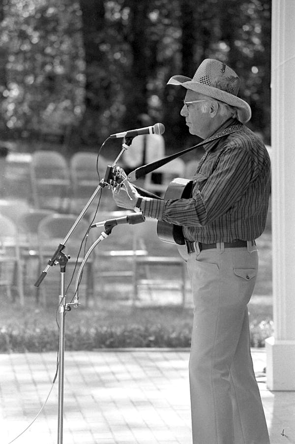 Robert Dixon singing cowboy songs at the 1992 Florida Folk Festival - White Springs, Florida.