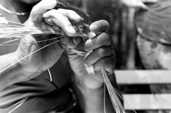 Margaret Garrison starting to weave a basket - White Springs, Florida