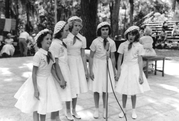 Musical Moppets of Williston, Florida, singing- White Springs, Florida
