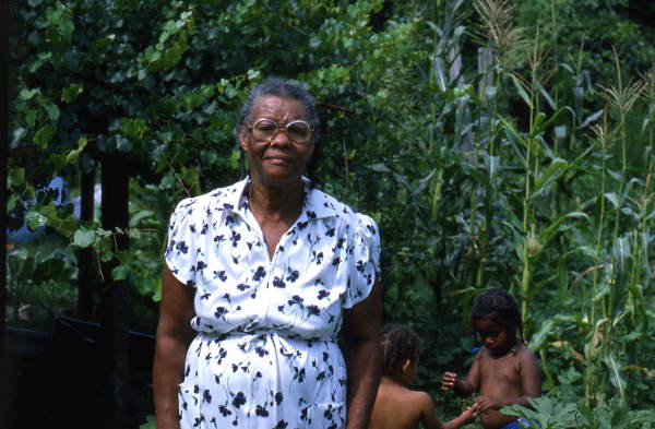 Folk medicine maker Jesse Mae Newsome - White Springs, Florida