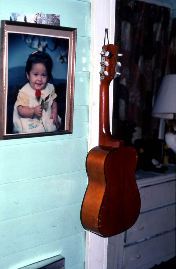 Guitar and family photo at the house of Maria Castillos - Pierson, Florida