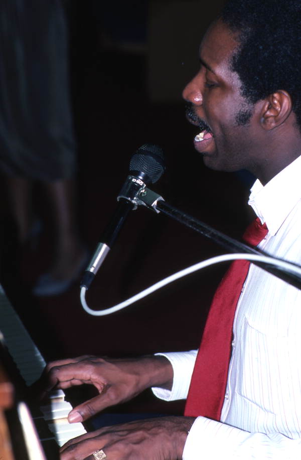 Walter J. Richardson playing gospel music - Miami, Florida.