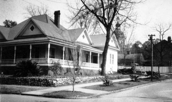 View showing the Van Brunt family house in Tallahassee, Florida.