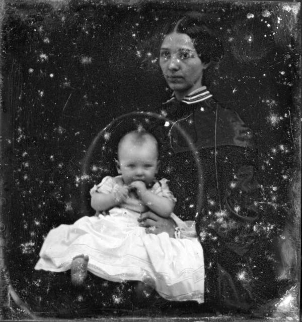 Portrait of an unidentified mother and child from Tallahassee, Florida.