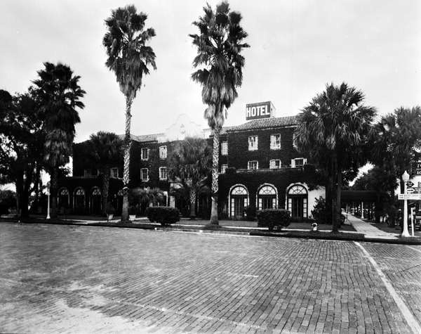 William Edwards Hotel - Apopka, Florida