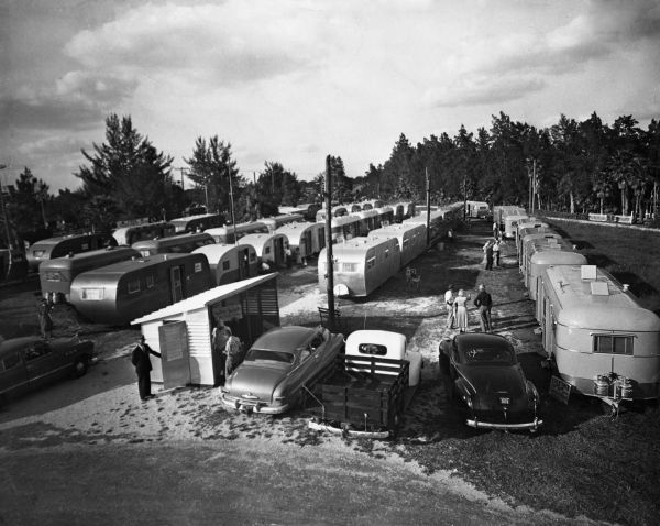 Tin can tourist trailer show - Tampa