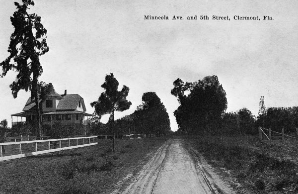 Minneola Avenue and Fifth Street - Clermont, Florida