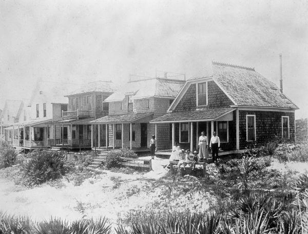 Cottages on the beach - Daytona Beach, Florida