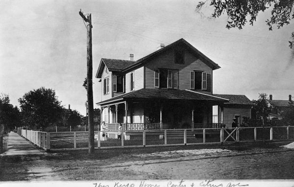 Keys' home at intersection of Center and Citrus Avenues - Eustis, Florida