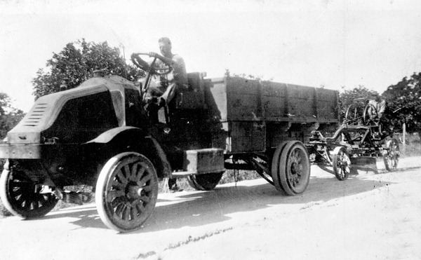 Pinellas County road building equipment - Florida