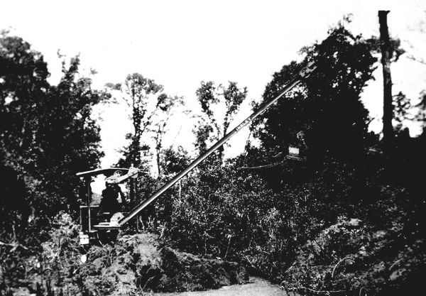 Dragline at work on a Pinellas County road - Florida