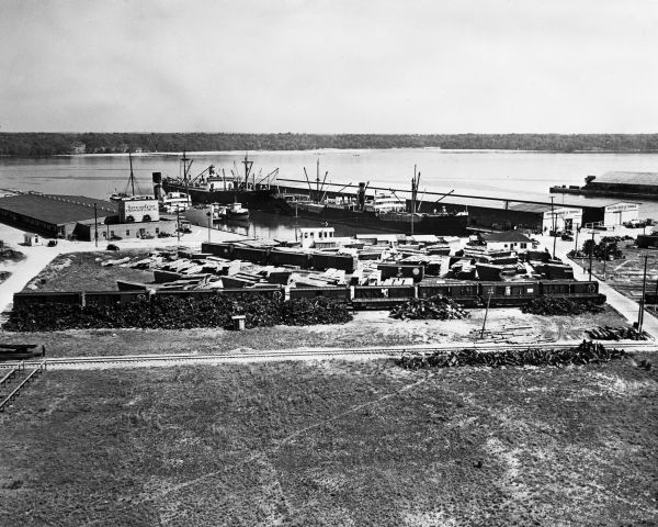 Municipal docks