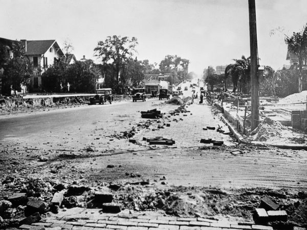 Looking south on Florida Avenue at Lime Street