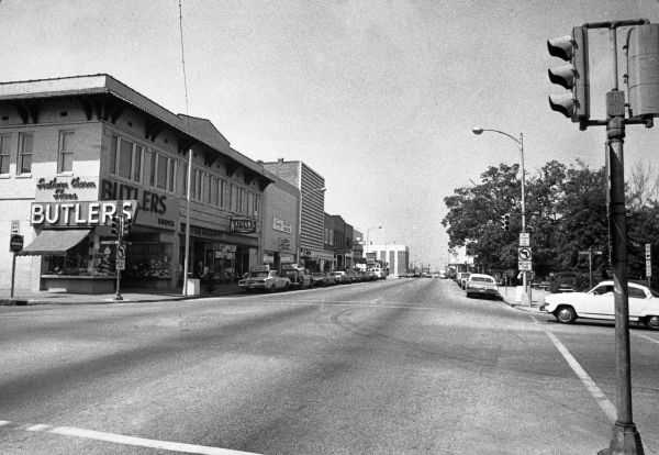 Intersection of Kentucky Avenue and Main Street - Lakeland, Florida